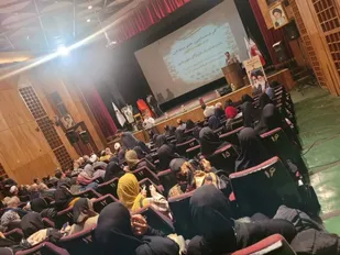گردهمایی هنرمندان استان مرکزی به روایت دوربین خبرنگار بسیج؛
