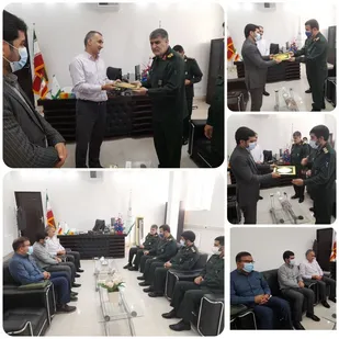 تجلیل فرمانده سپاه استان از مدیر کل ستاد اجرایی فرمان حضرت امام (ره) استان ایلام