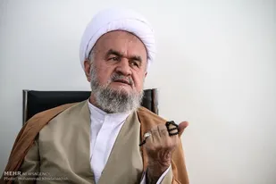 آیت الله اسلامی، طی پیامی انتخاب رئیس مجلس را با اکثریت آرا تبریک گفت