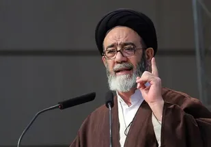 مقدم شهدا را گرامی داشته و اجازه نمی دهیم خون شهدا پایمال شود