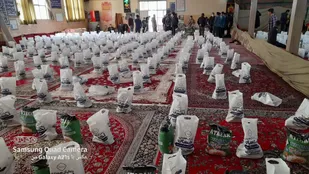 توزیع ۳۵۰۰ بسته معیشتی و ۱۶ سری جهیزیه در شهرستان تاکستان