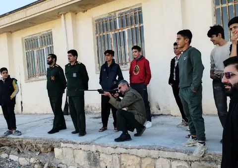 مسابقه تیراندازی بادی به‌منظور غنی‌سازی اوقات فراغت جوانان برگزار شد