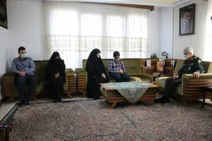 دیدار سرلشکر باقری  با خانواده شهید بادپا
