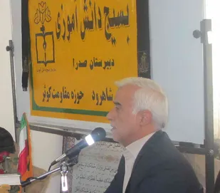 دانش آموزان امروز با دانستن تکلیفشان، محمدحسین فهمیده می شوند