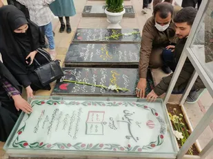 نوجوانان بسیجی میبد زائر سردار دل&zwnj;ها شدند