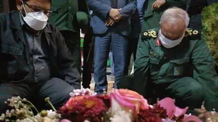 دلتنگی سردار فدوی بر سر مزار حاج قاسم