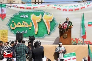 انقلاب اسلامی، تجسم عینی جبهه حق در مقابل جبهه باطل است