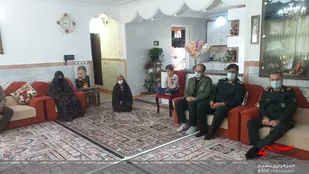 دیدار فرمانده سپاه کربلا با خانواده شهید مدافع حرم مرادخانی