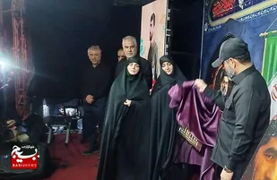 رونمایی از دومین  اثر &laquo;وطن، فروشی نیست&raquo; در  اجتماع شبانه رشت