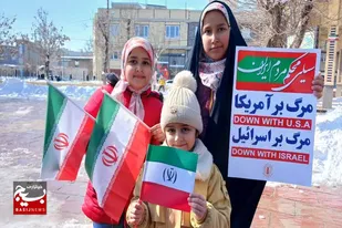 راهپیمایی ۲۲ بهمن در شهر سفالگران