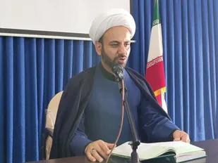 وظیفه خواص جامعه در شفاف کردن فضای سیاسی جامعه بسیار حائز اهمیت است