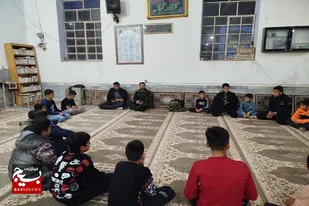 تجلیل از اعضای فعال حلقه صالحین شهید فلاحی روستای بهکندان درگزین+تصاویر