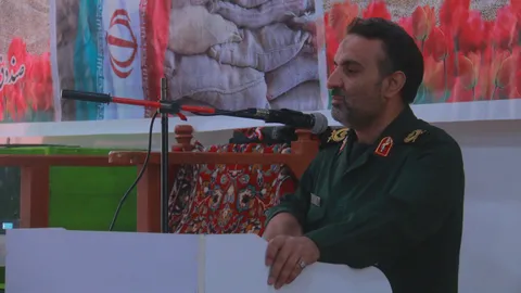رزمندگان دوران دفاع مقدس با همه وجود، خود را به هدف الهی نزدیک و خاکریزهای دشمن را با دل های خود فتح کردند
