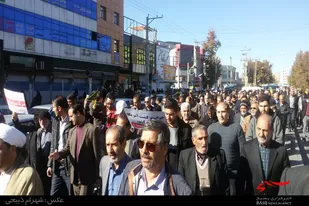 راهپیمایی مردم ولایت&zwnj;مدار ملایر در دفاع از اقتدار و امنیت کشور