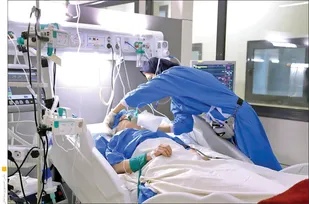 ابراهیمی: پرستاران، جلوه&zwnj;های ایثار و فداکاری در عصر حاضرند