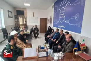 دیدار مسئولین و اقشار مختلف با سبزپوشان سپاه ناحیه تویسرکان به مناسبت روز پاسدار