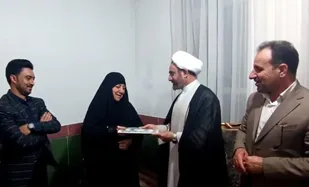 خانواده های شهدا چشم&zwnj; و چراغ ملت هستند