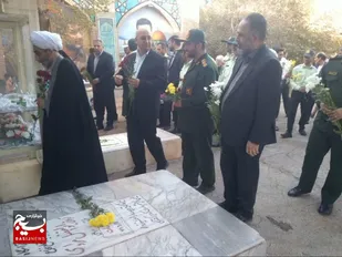 گلباران مزار شهدا شهرستان اشتهارد، به مناسبت گرامیداشت هفته دفاع مقدس