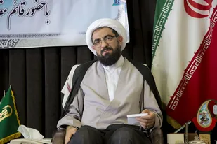 ورود به عرصه سیاست بدون ادب&zwnj;ورزی آسیب زا است