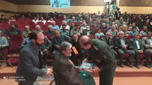 ۳۵۰ پیشکسوت دفاع مقدس در شهرستان دنا تجلیل شدند