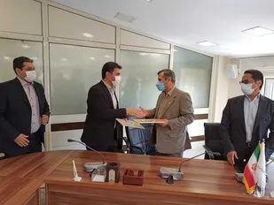 انعقاد تفاهم نامه همکاری شركت شهرک هاي صنعتي قزوين با دانشگاه بين المللي امام خميني(ره)