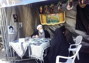 برپایی غرفه عفاف و حجاب توسط پایگاه شهید لشگری