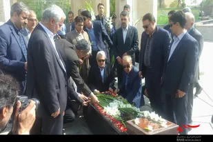 ادای احترام مسئولان استان همدان به مقام شهید &laquo;همدانی&raquo;