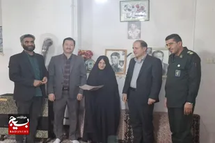 دیدار مسئولین شهرستان بهار با خانواده معظم شهدا