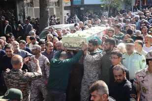 مراسم تشییع پیکر پاک و مطهر شهید محمد هاشم سلطانی / تصاویر