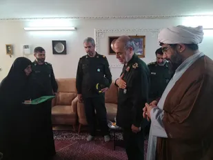 امروز هر آنچه داریم به برکت خون شهدا است