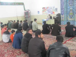 چشم دنیا به انقلاب اسلامی ایران معطوف شده است