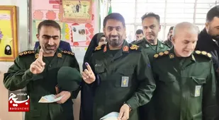 مردم ایران همواره پای کلیت نظام هستند