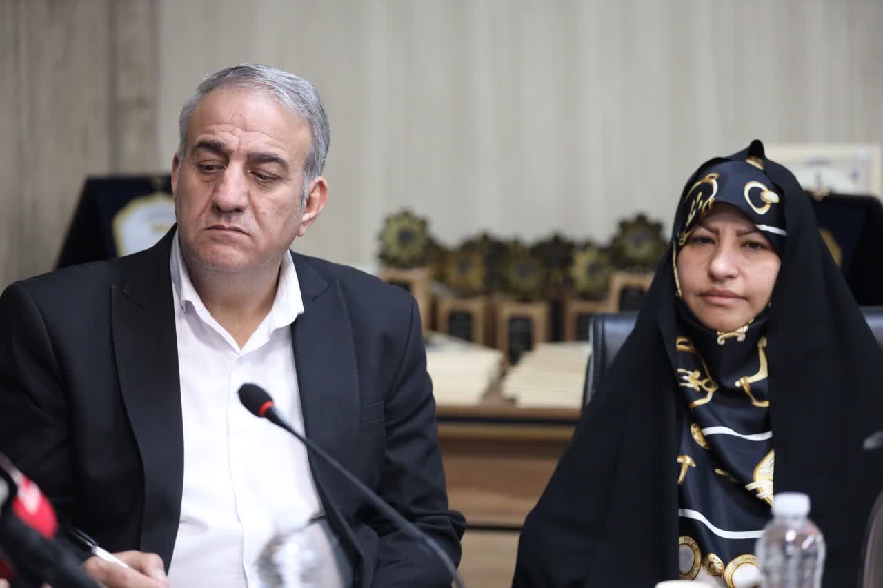 تکمیل زنجیره ارزش مشاغل خانگی بانوان از آموزش تا بازار فروش/ نجات مرکز سامان‌دهی مشاغل خانگی البرز از انحلال