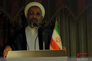 بسیجی کسی است که در قبال نظام اسلامی بی تفاوت نباشد