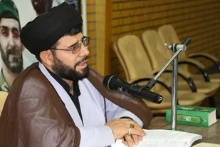 خداوند تمام جهان را به یُمن پیامبر(ص) و عترتش آفرید