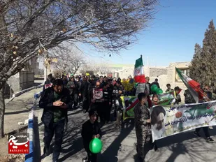 راهپیمایی مردم روستای سیان شهرستان هرند در روز ۲۲ بهمن