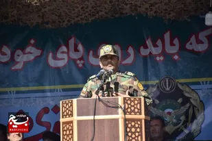 اعتماد امام به ارتش خط بطلانی بر ادعای دشمنان/ارتش تا پای جان ایستاده