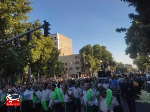 پیاده&zwnj;روی خادمیاران رضوی شهرستان شاهرود در عید غدیر برگزار شد+ تصاویر