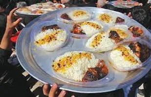 توزیع 400 پرس غذای گرم در بین نیازمندان شهرستان ساری