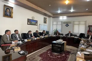 حمایت همه جانبه معاونت اقتصادی استانداری فارس از توسعه شرکت ایران خودرو فارس