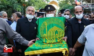 انعکاس زیارت در ۲ هزار نقطه ایران و ۹ کشور، زیر سایه خورشید/شعار کاروان ها &laquo;جمع&zwnj;مان جمع است، زیر پرچمت&raquo;