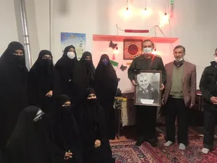 برگزاری مراسم سالگرد شهادت سردار سلیمانی و یارانش به همت خواهران بسیجی شاهرود