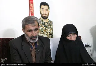 پدر شهید مدافع حرم&laquo;قدیر سرلک&raquo; به دیدار فرزندش شتافت