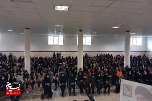 اجتماع&nbsp; بزرگ &laquo;دختران حاج قاسم&raquo; در نهاوند برگزار شد
