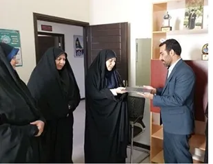 معاون توسعه مدیریت و منابع استانداری خراسان جنوبی:
تحکیم خانواده و تبیین ارزش&zwnj;های اسلامی برای خانواده، از وظایف دفتر امور بانوان و خانواده استانداری