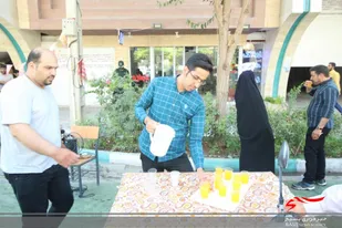 برپایی ایستگاه صلواتی به مناسبت عید غدیر خم در ناحیه مقاومت بسیج امام صادق (ع) اصفهان