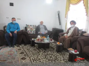 دیدار مسئول دفتر نمایندگی ولی فقیه سپاه استان با خانواده کارکنان سپاه مانه و سملقان