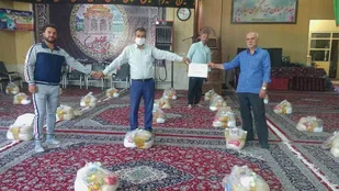 رزمایش کمکهای مومنانه در آستانه ماه محرم/لبیک بسیجیان روستای کیذقان به توصیه امام خامنه ای