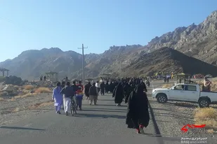 همایش پیاده روی در جاده سلامت شهرستان خاش