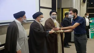 سه خوشنویس آذربایجان شرقی برگزیده جشنواره وقف شدند